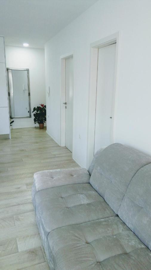 Apartment Davorka Makarska Bagian luar foto