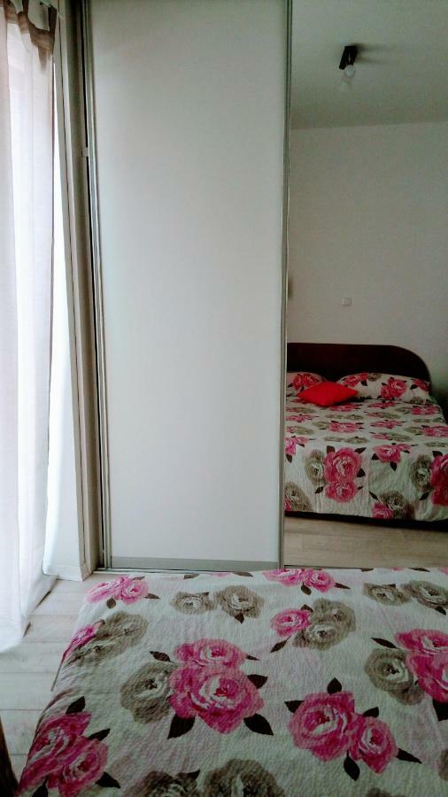 Apartment Davorka Makarska Bagian luar foto